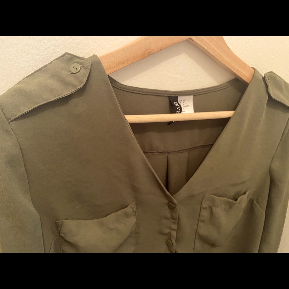 H&M button down - Picture 4 of 5